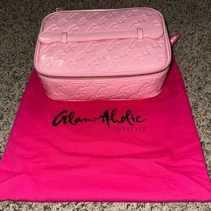Glamaholic Lifestyle Medium Toiletry Bag Mirror Pink by Mia Ray